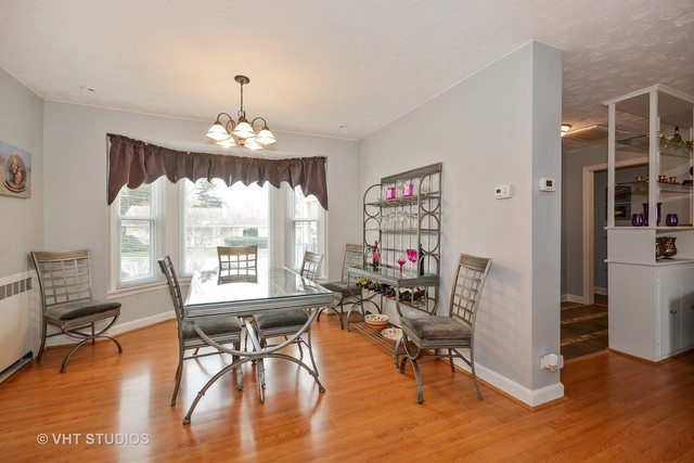 1068 Carr St, Elgin, IL 60123 photo 9