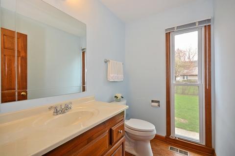 2054 Richton Dr, Wheaton, IL 60189 photo 21