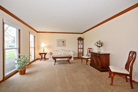 2054 Richton Dr, Wheaton, IL 60189 photo 3