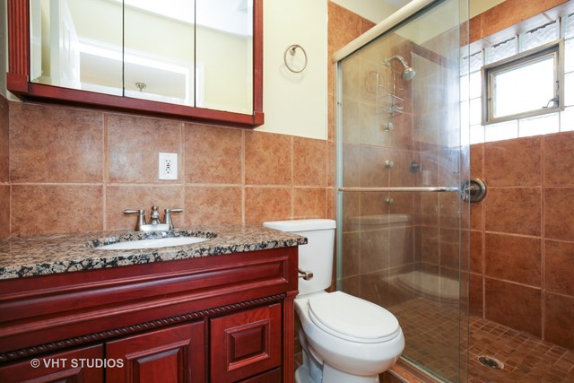 37 W038 Brookside Dr, Elgin, IL 60124 photo 8