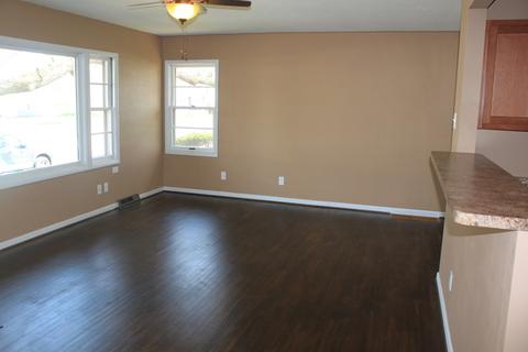 403 9th Ave, Sterling, IL 61081 photo 4