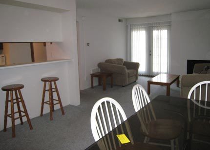 202 E White St, Champaign, IL 61820 photo 8