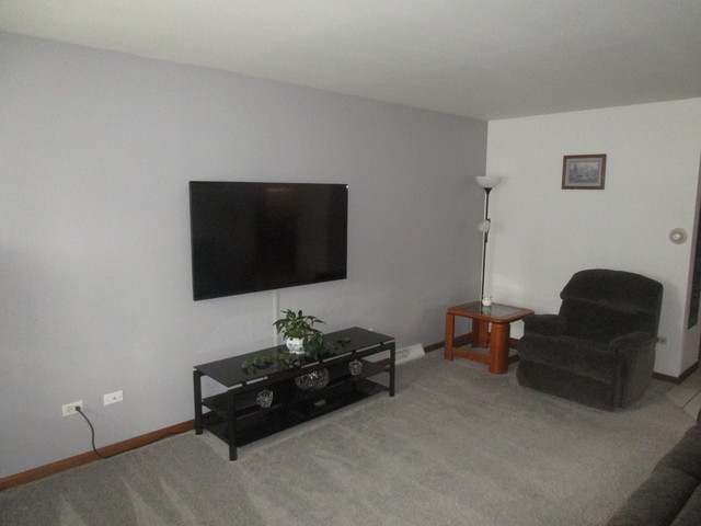 14523 Kolin Ave, Midlothian, IL 60445 photo 3