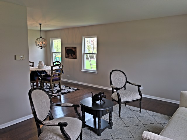 1205 Red Coach Ln, Algonquin, IL 60102 photo 2