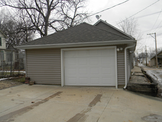 837 Wright St, La Salle, IL 61301 photo 10