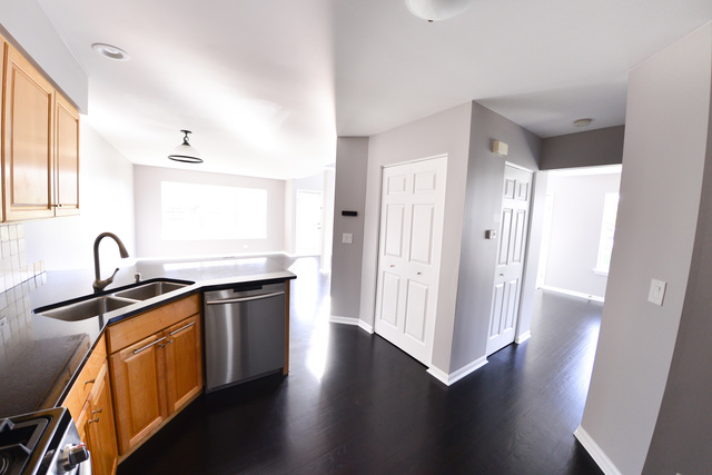 1268 Horseshoe Ct, Bartlett, IL 60103 photo 7