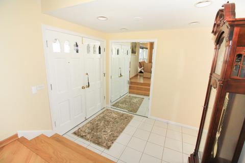 3945 Michael Ln, Glenview, IL 60026 photo 10