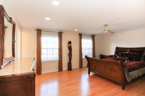 3945 Michael Ln, Glenview, IL 60026 photo 2