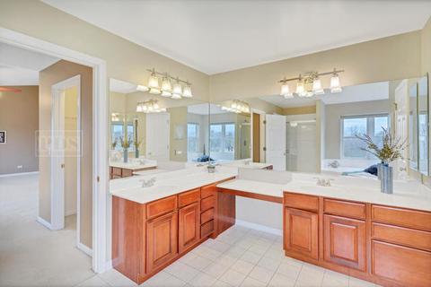 1001 Par Dr, Algonquin, IL 60102 photo 37