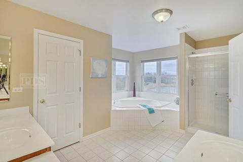 1001 Par Dr, Algonquin, IL 60102 photo 39