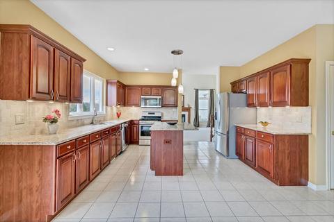 1001 Par Dr, Algonquin, IL 60102 photo 23