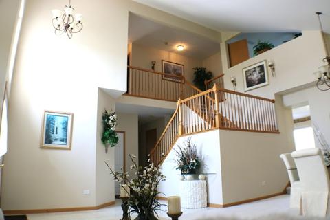 5605 Kimberly Dr, Plainfield, IL 60586 photo 2
