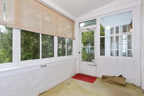 548 Forest Ave, Evanston, IL 60202 photo 19