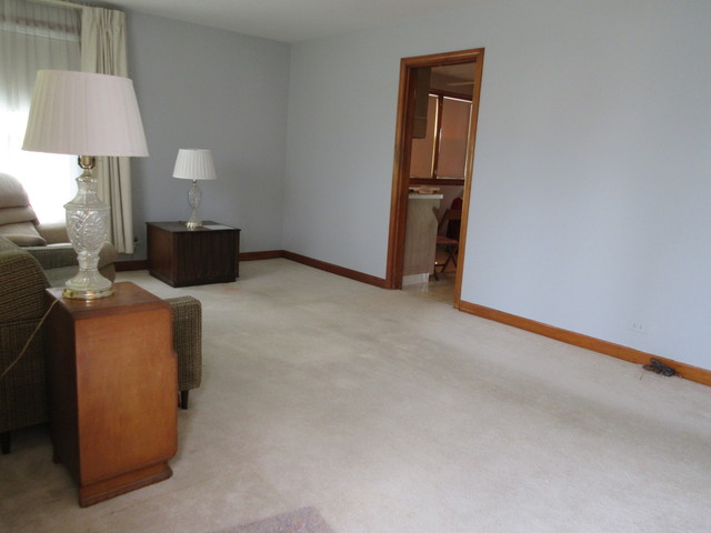 2286 Cedar St, Des Plaines, IL 60018 photo 11