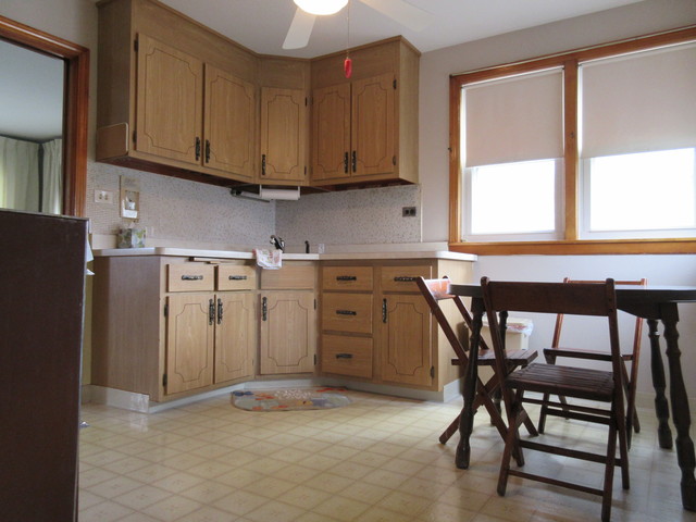 2286 Cedar St, Des Plaines, IL 60018 photo 3