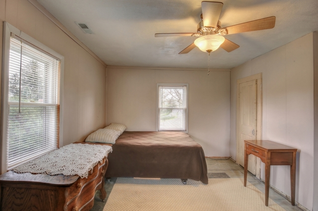 106 E North St, Mansfield, IL 61854 photo 9
