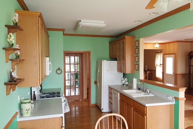 4130 Whitehall Ln, Algonquin, IL 60102 photo 17