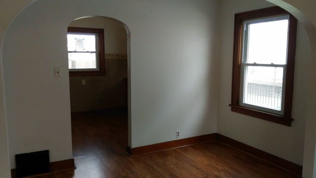 912 Douglas St, Morris, IL 60450 photo 3