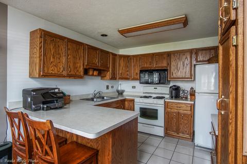 2203 Daffodil Dr, Crest Hill, IL 60403 photo 8