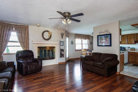 2203 Daffodil Dr, Crest Hill, IL 60403 photo 5