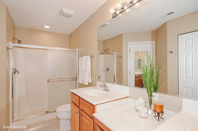 1296 Timberline Dr, Bartlett, IL 60103 photo 9