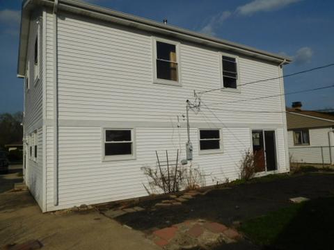 94 E Dennis Rd, Wheeling, IL 60090 photo 3