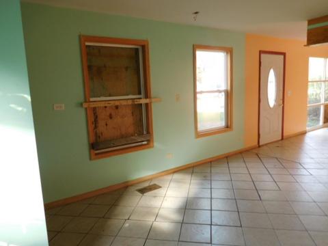 94 E Dennis Rd, Wheeling, IL 60090 photo 5