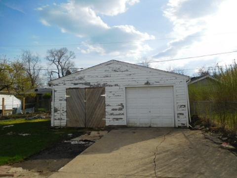 94 E Dennis Rd, Wheeling, IL 60090 photo 2