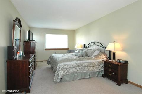 620 Longwood Dr, Algonquin, IL 60102 photo 8