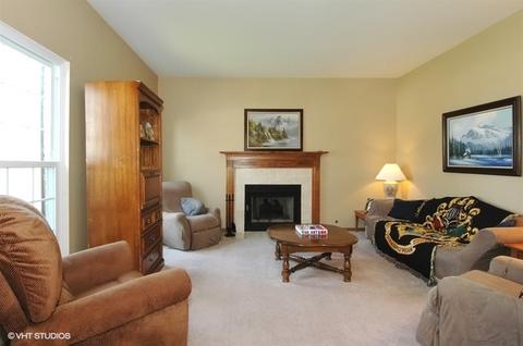 620 Longwood Dr, Algonquin, IL 60102 photo 3