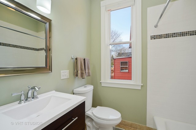 435 Thomas Ave, Forest Park, IL 60130 photo 11