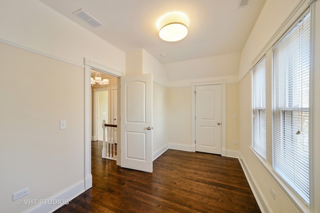 435 Thomas Ave, Forest Park, IL 60130 photo 12