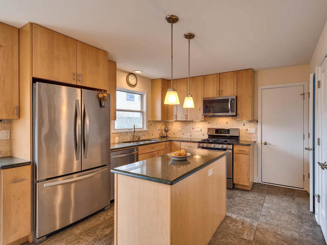 4330 Hoover St, Rolling Meadows, IL 60008 photo 8