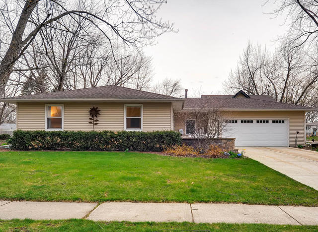 4330 Hoover St, Rolling Meadows, IL 60008 photo 1