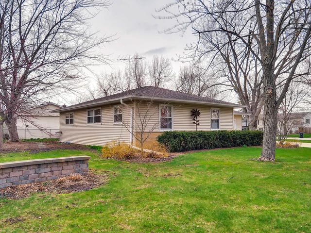 4330 Hoover St, Rolling Meadows, IL 60008 photo 2