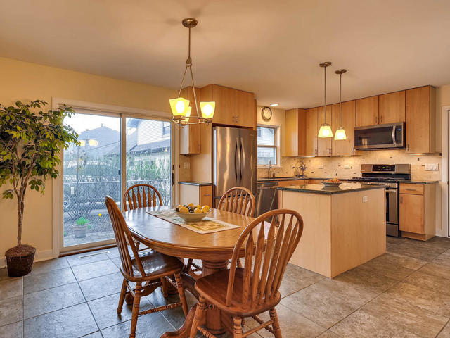 4330 Hoover St, Rolling Meadows, IL 60008 photo 12