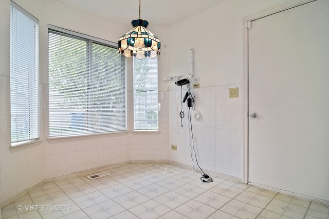 1485 Beaumont Cir, Bartlett, IL 60103 photo 4