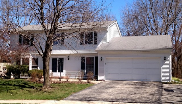 231 Warwick Dr, Naperville, IL 60565 photo 1