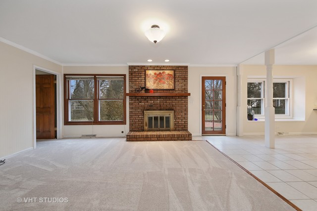 231 Warwick Dr, Naperville, IL 60565 photo 4