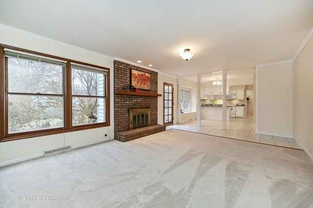 231 Warwick Dr, Naperville, IL 60565 photo 10