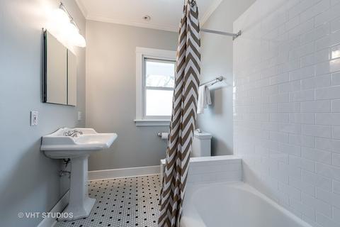 616 Gregory Ave, Wilmette, IL 60091 photo 17