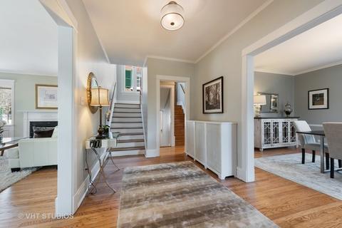 616 Gregory Ave, Wilmette, IL 60091 photo 2