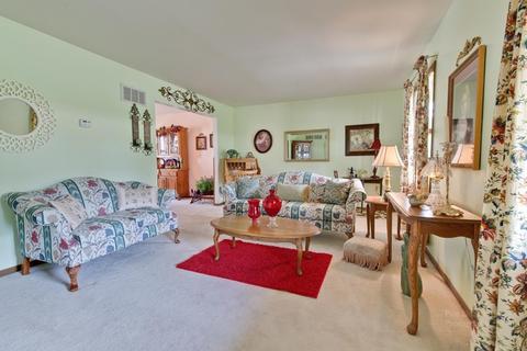 85 Decker Dr, Cary, IL 60013 photo 12