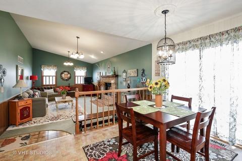 85 Decker Dr, Cary, IL 60013 photo 4