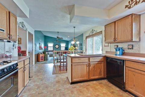 85 Decker Dr, Cary, IL 60013 photo 17