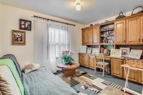 111 E Brookfield Ave, Mount Prospect, IL 60056 photo 14