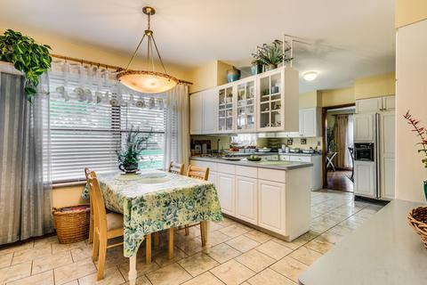 111 E Brookfield Ave, Mount Prospect, IL 60056 photo 11