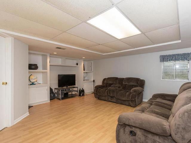 215 Windsor Dr, Bartlett, IL 60103 photo 22
