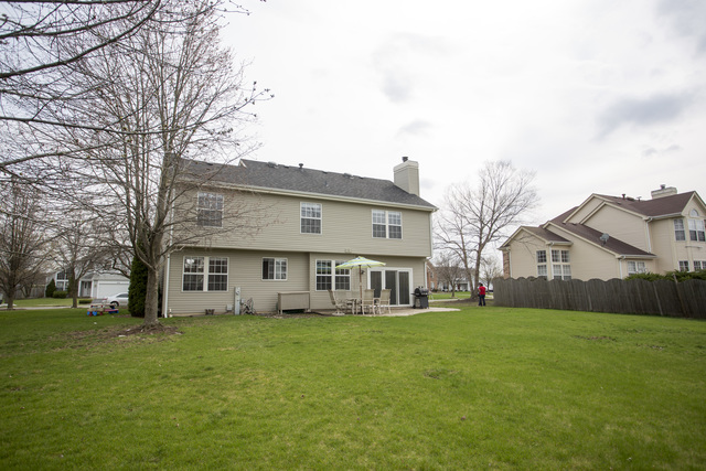 917 Brompton Cir, Bolingbrook, IL 60440 photo 7