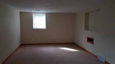 11117 Downing Ln, Roscoe, IL 61073 photo 5